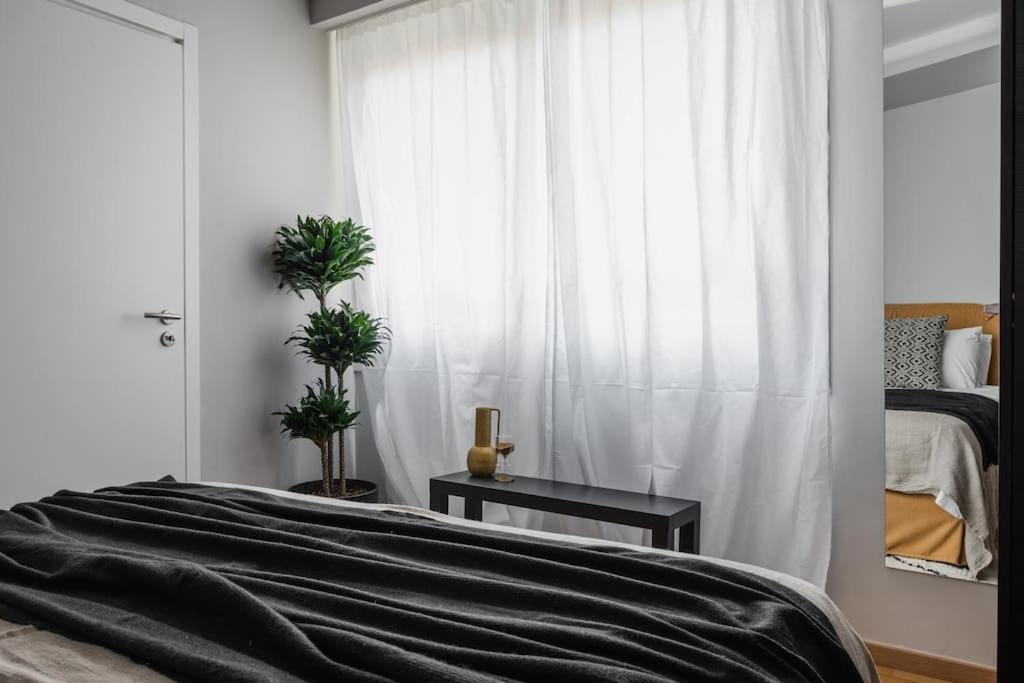 Your Cosy Perch In The Heart Of The Athenian Buzz Esterno foto